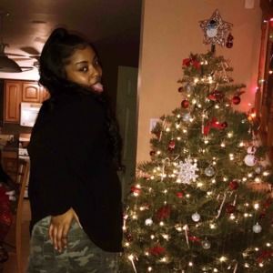 Meet your Posher, Breanne